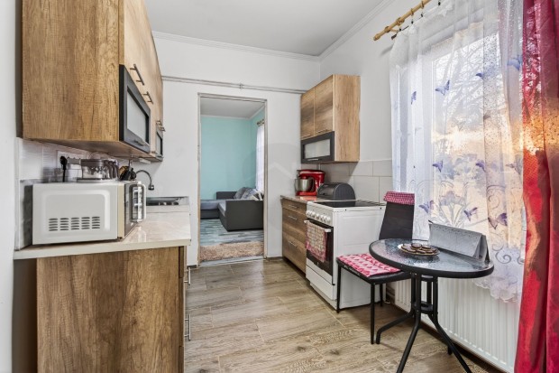 Otthon, ami val�di lehet�s�get jelent  Pusztav�m nyugodt, �lhet� k�rn