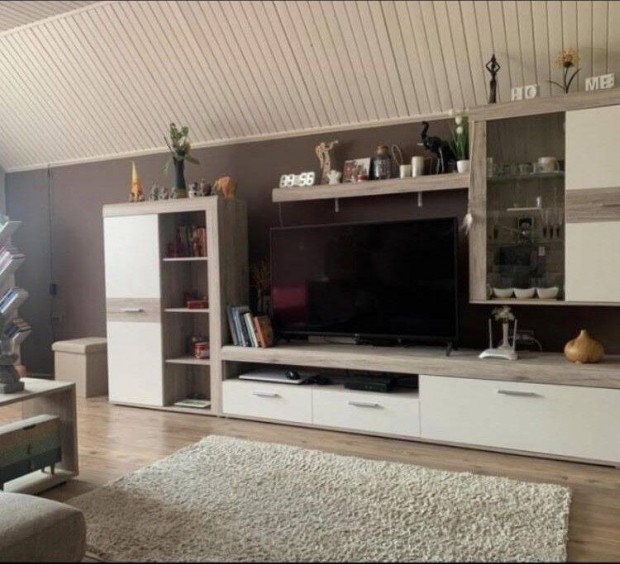 Otthon, �zlet, m�hely mindez egy helyen, Ny�regyh�z�n!