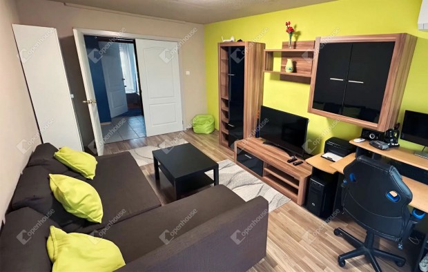 Otthon �s Befektet�s minden koroszt�lynak