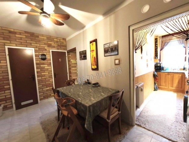 Otthonos lak�s B�k�smegyeren