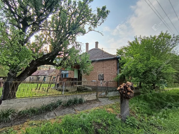 �tv�sk�nyiban csal�di h�z elad�