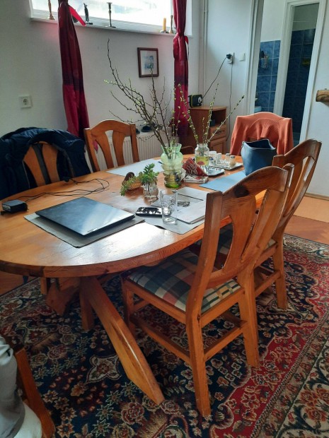 Ovlis, szp llspot fa asztal 6 szkkel