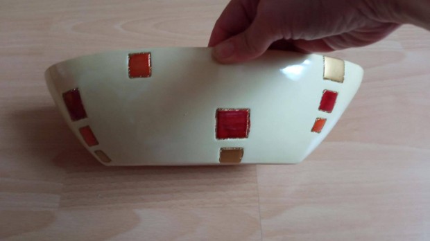 Ovális kerámia tál kaspó 500 Ft 29*15 cm