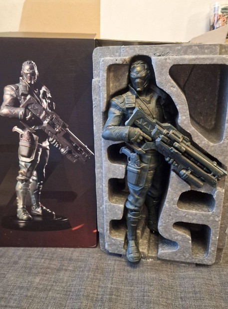 Overwatch gy�jt�i kiad�s PC katona 76 szobor