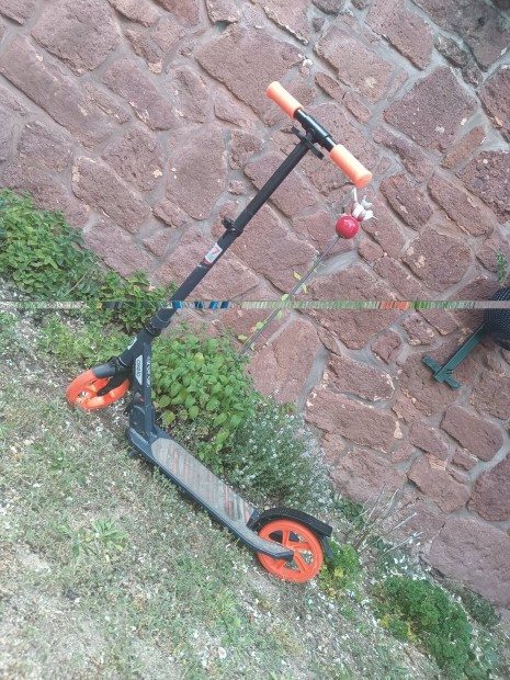Oxelo Mid-7 narancssárga 3 méretben állítható városi roller