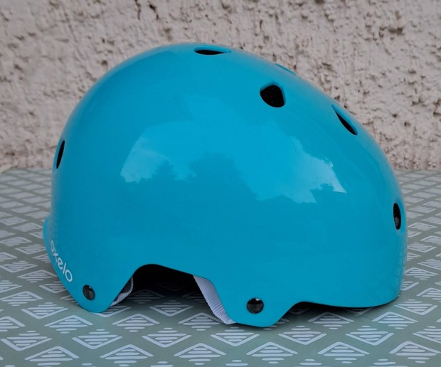 Oxelo Play 5 Gördeszka, Roller, kerékpáros sisak, 55-58 cm