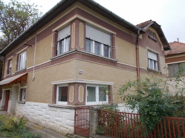 Ózd, Bolyki Fő út, 140 m2-es, 2 generációs, családi ház, 4 szobás