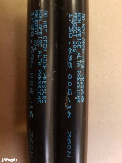 P206 csomagtér ajtóhoz gázos teleszkóp