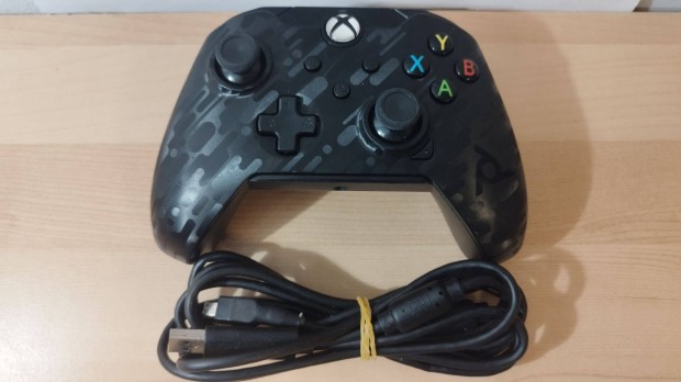 PDP Xbox One Series XS & PC Phantom Black kontroller, joystick