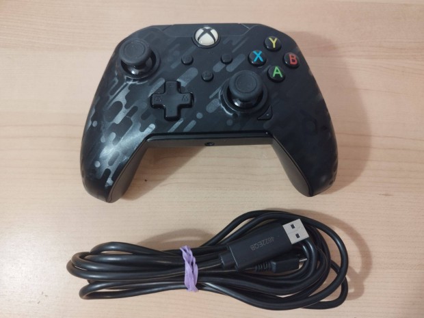 PDP Xbox One Series XS & PC Phantom Black kontroller, joystick