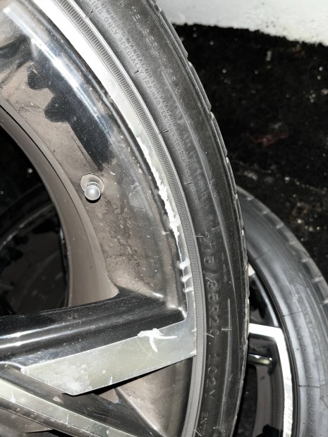 PDW Audi replika 20x9.0J alufelni 