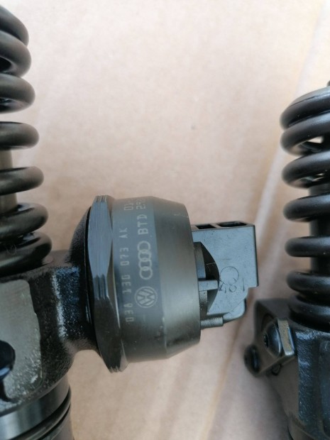 PD elem porlaszt� 038130073AK