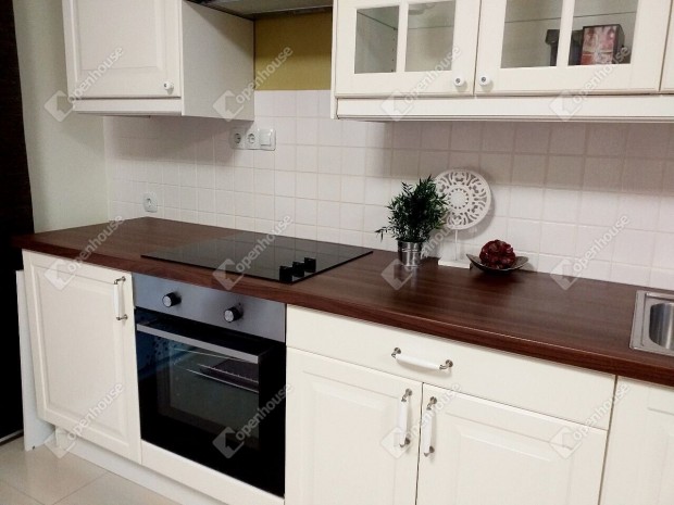 PR�MIUM �LET�RZ�S B�NHID�N  FEL�J�TOTT LAK�S KIAD�