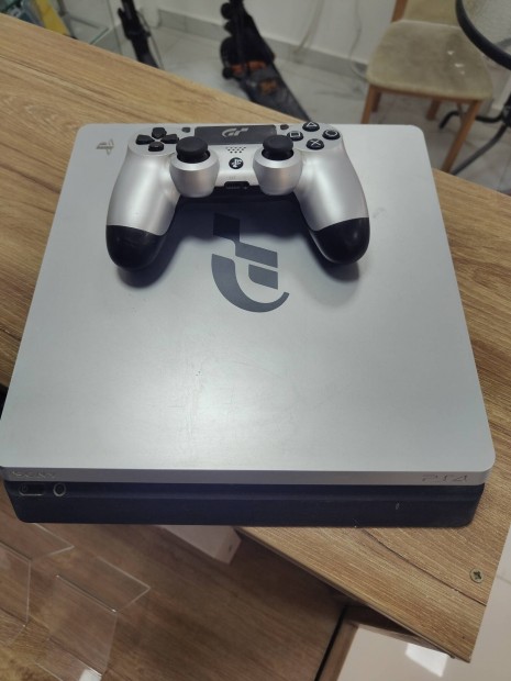 PS4 1tb akcis 