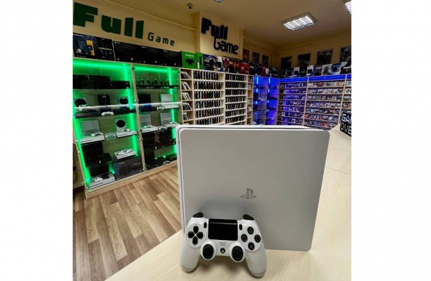 PS4 Playstation 4 Pro Feh�r Garanci�val konzol boltb�l akci�s �ron