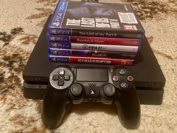 PS4 Slim 500Gb tartozkokkal + jtkok