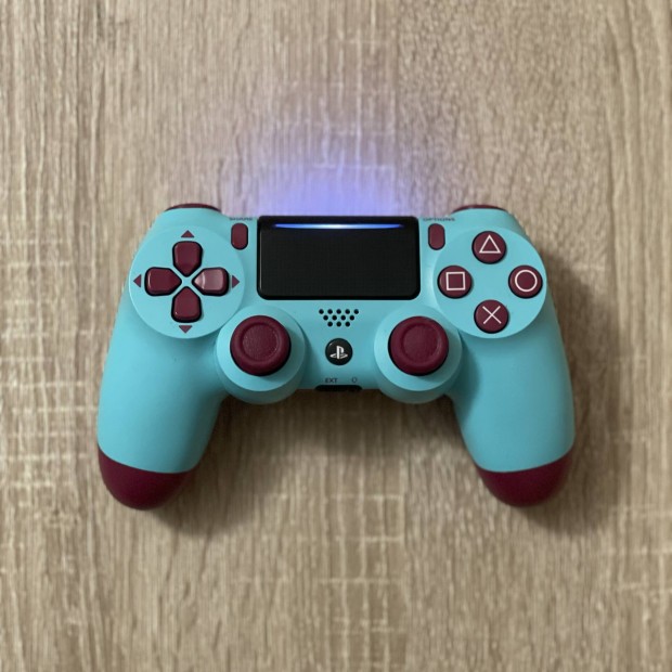 PS4 V2 kontroller - Berry Blue