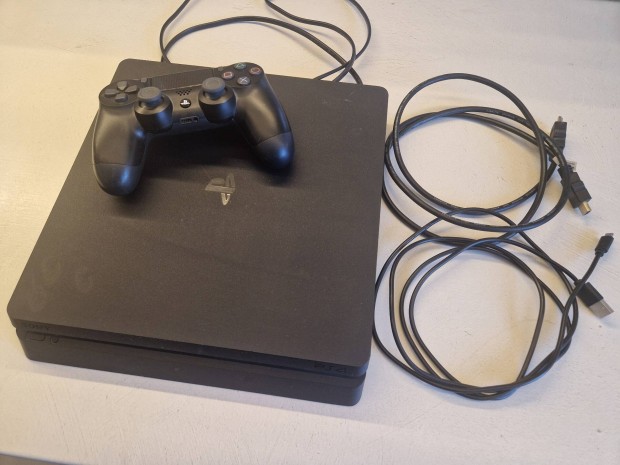 PS4 slim játékkonzol