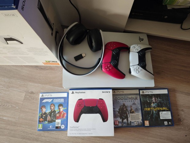 PS5 825 Gb + 2 joy + 3 jtk + 3d fejhallgat