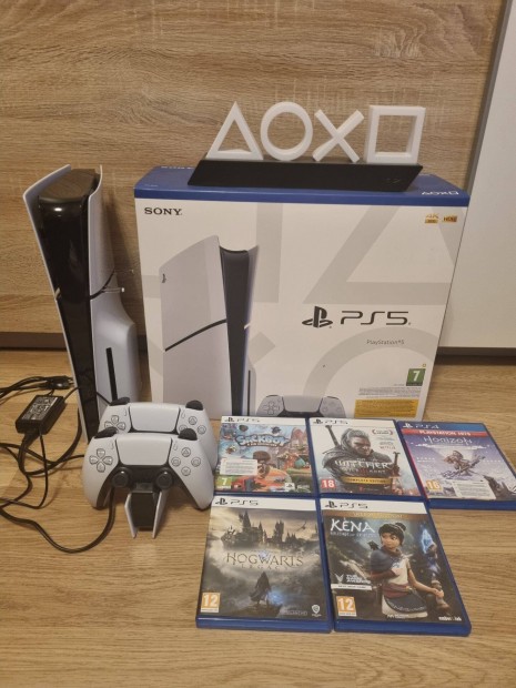 PS5 Slim 1TB lemezes, jtkokkal, 2 kontroller