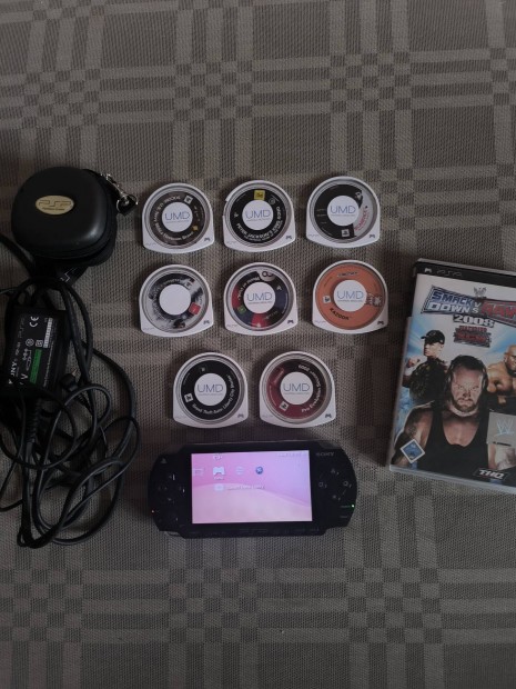 PSP Playstation konzol játékokkal