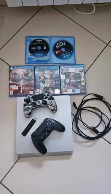 PS 4 ,  PS 5-re val csere miatt elad.