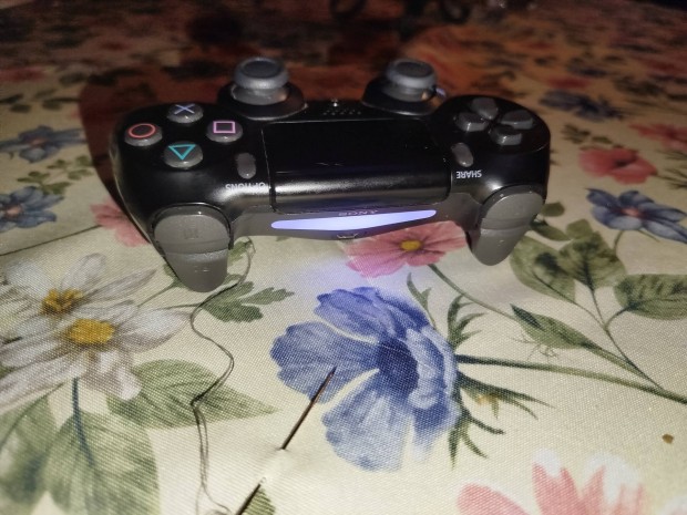 PS 4 controller 