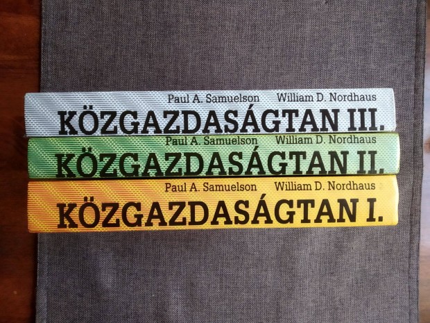 P. A. Samuelson W. D. Nordhaus Közgazdaságtan I-II-III