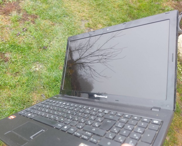 Packard bell easy note tk p8  alkatrsznek