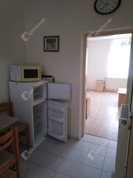 Pacs�n apartman lak�s kiad�!