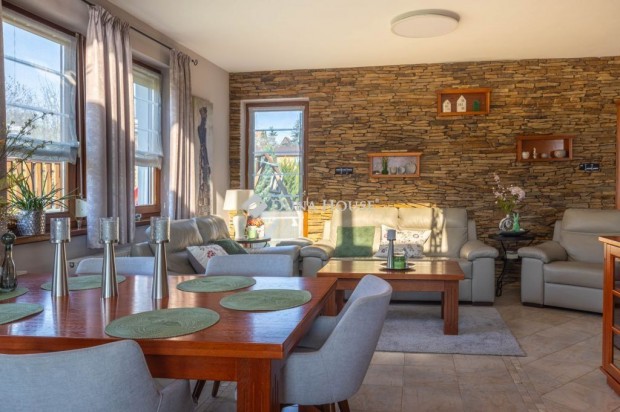 P�kozdi 334 nm-es h�z elad�