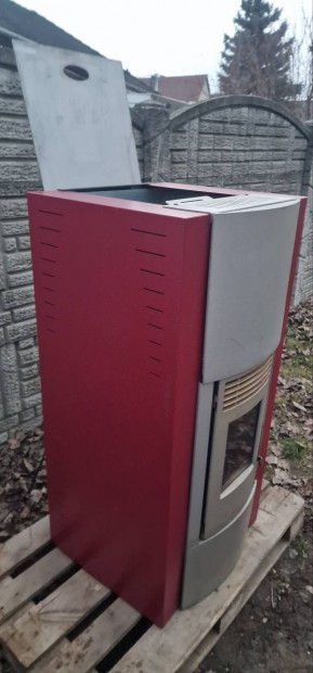 Palazetti Ecofire 18,5 Kw-os vzteres pelletkandall pellettkazn