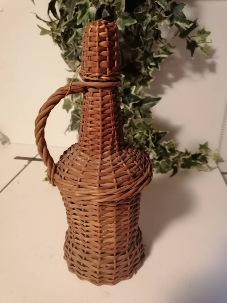 Pálinkás korsó üveg vessző fonott eladó.
