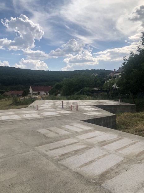 P�losv�r�smarton  ide�lis lak��vezeti lehet�s�g!