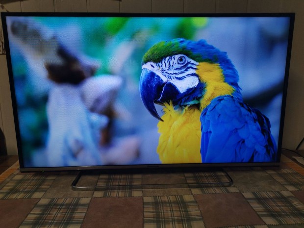 Panasonic 106cm, 3D, 1200Hz, Wifi, Youtube, Smart Led Tv