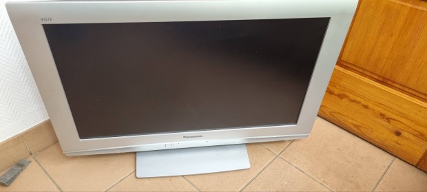 Panasonic 32" LCD televízió hibás