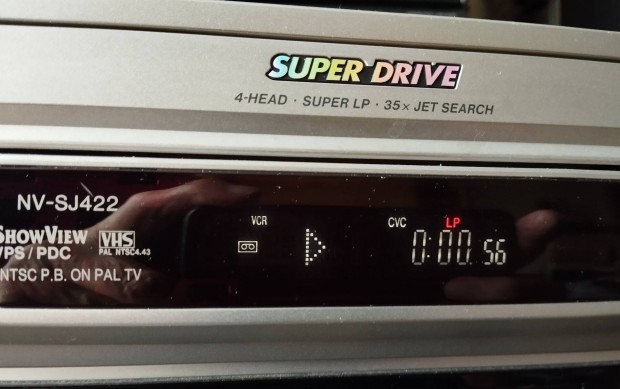 Panasonic 4 fejes VBS Videó Recorder távval, jól működő eladó!