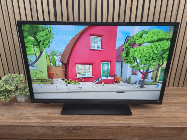 Panasonic 82CM LED TV. Mindig TV. Usb. Gyári Dobozában.Új Modell