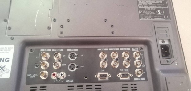 Panasonic BT-LH1700WE 17