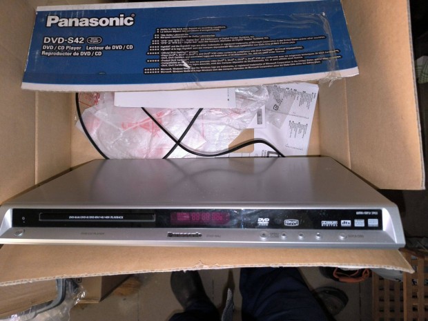 Panasonic DVD lejtsz DVD-SD42