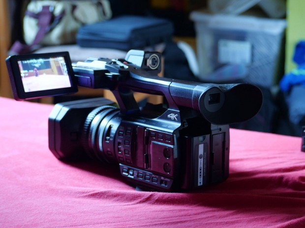 Panasonic HC-X1000E Kamera Eladó vagy Cserélhető!