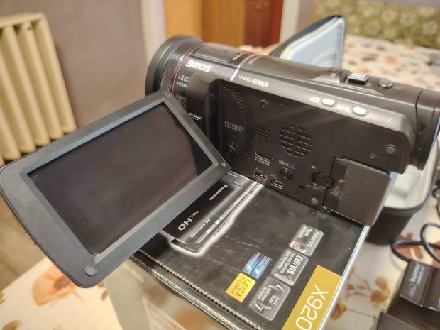Panasonic HC-X920 készlet újszerű állapotban