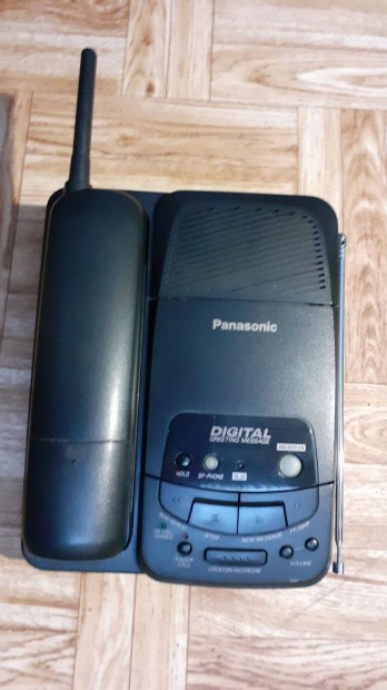 Panasonic Kx-T4410-B zenetrgzts hordozhat telefon