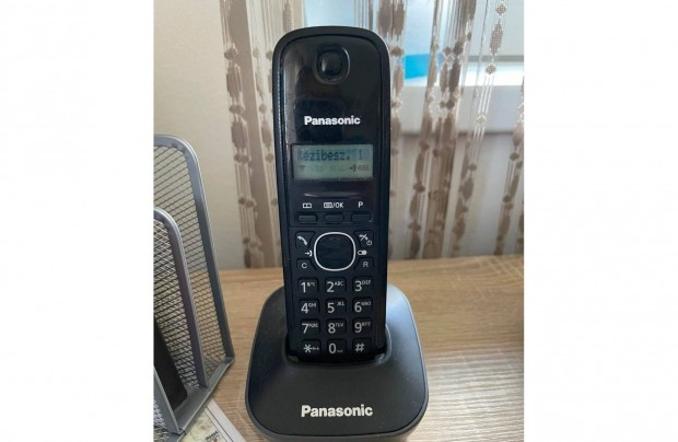 Panasonic Kx-TG1611Fxh Black elad