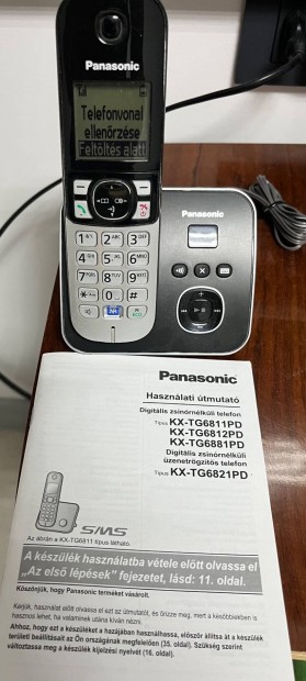 Panasonic Kx-TG6821PDB �zenetr�gz�t�s hordozhat� telefon