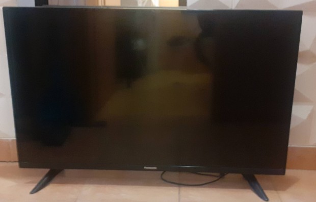 Panasonic LCD TV elad