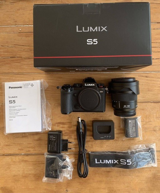 Panasonic Lumix DC-S5 24MP