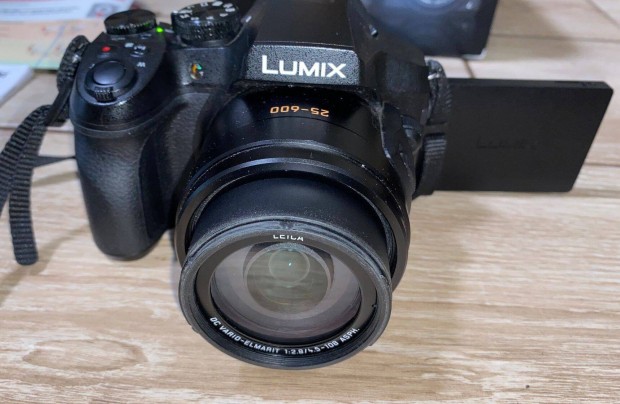 Panasonic Lumix DMC-FZ300