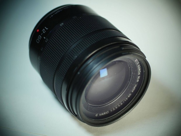 Panasonic Lumix G Vario 12-60mm f/3.5-5.6 ASPH. Power O.I.S. elad