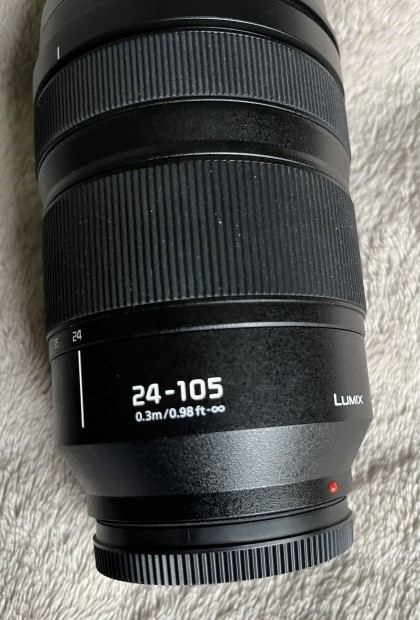 Panasonic Lumix S 24-105mm f/4 Macro OIS